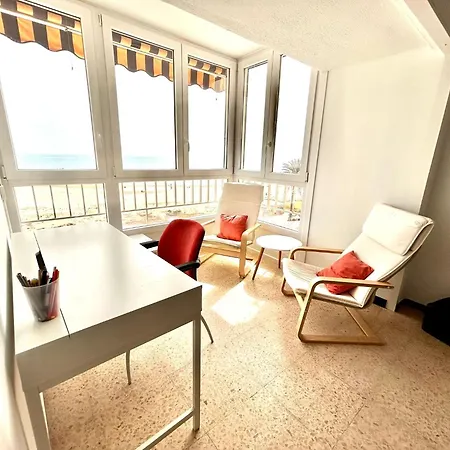 Daire Piso En El Puig: Frente Al Mar El Puig (Valencia)