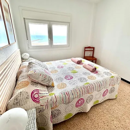 Daire Piso En El Puig: Frente Al Mar